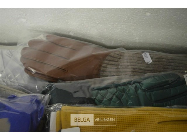 ±11 paar handschoenen div. kleuren - afbeelding 3 van  4