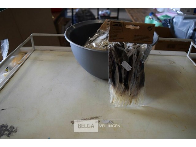 11 pakjes deco veertjes - afbeelding 1 van  2