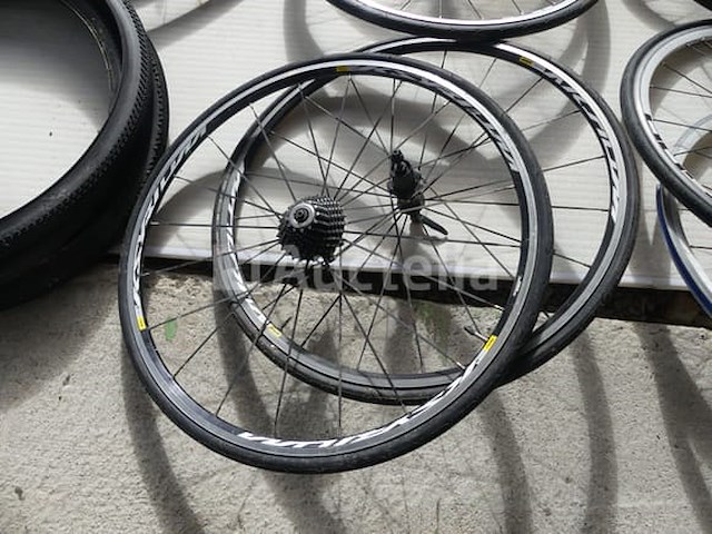 11 racefietswielen - afbeelding 7 van  12