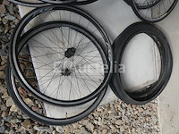 11 racefietswielen - afbeelding 8 van  12