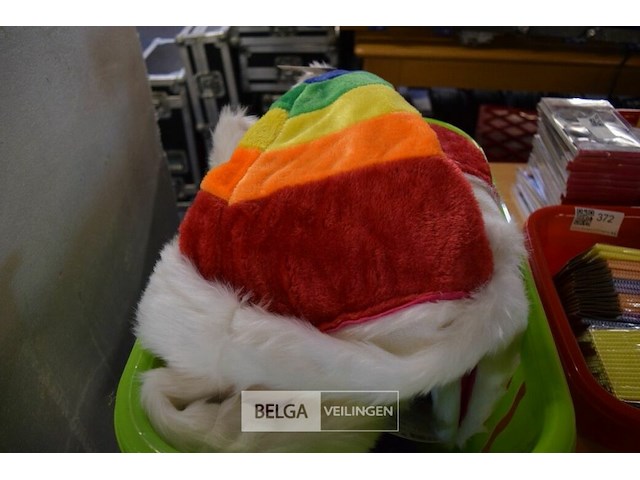 11 regenboogmutsen - afbeelding 1 van  2