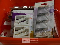 ±11 sets tafelkleed houders - afbeelding 2 van  2