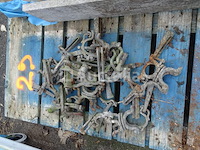 11 steigerbevestigingen