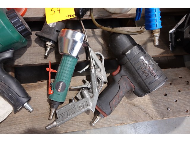 11 stuks pneumatisch materiaal - afbeelding 5 van  8