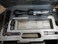 11 stuks pneumatisch materiaal - afbeelding 8 van  8