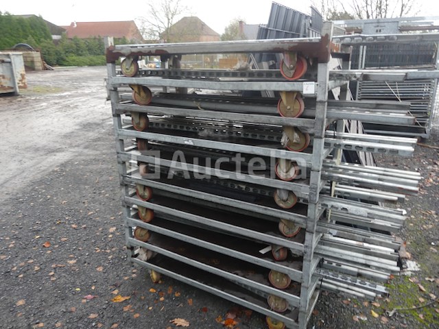 11 trolleys met 22 trays - afbeelding 1 van  9