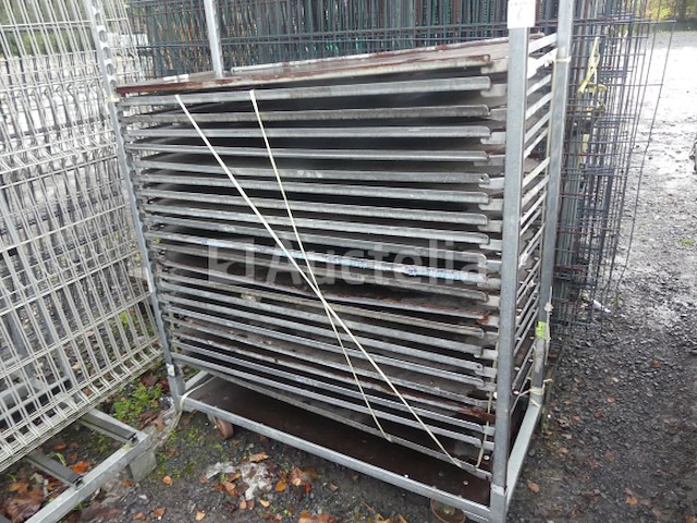 11 trolleys met 22 trays - afbeelding 9 van  9