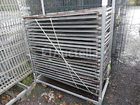 11 trolleys met 22 trays - afbeelding 9 van  9