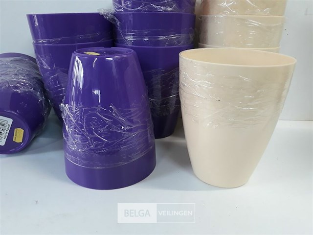 11 x bloempot pvc 16 cm mix kleuren - afbeelding 3 van  3