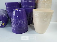 11 x bloempot pvc 16 cm mix kleuren - afbeelding 3 van  3