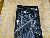 11 x dozen spaanplaat schroeven; nagels; houtdraadbouten; bloknagels - afbeelding 7 van  8