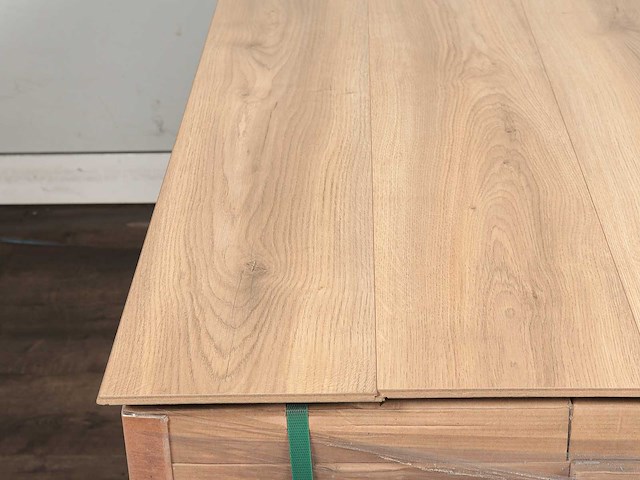 110 m2 laminaat plank watervast - 1383 x 193 x 8 mm - afbeelding 2 van  4