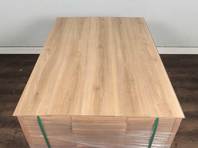 110 m2 laminaat plank watervast - 1383 x 193 x 8 mm - afbeelding 3 van  4