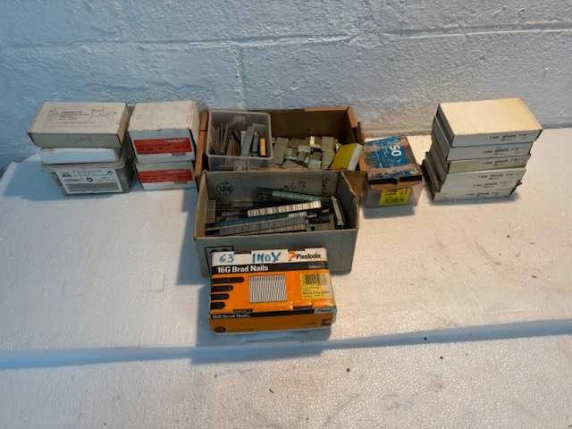 110000 spijkernieten /nailbrads nieuw (110x) - afbeelding 1 van  9