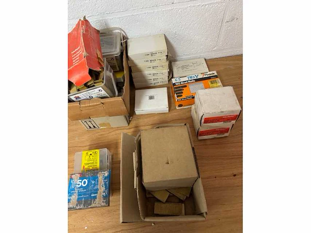 110000 spijkernieten /nailbrads nieuw (110x) - afbeelding 9 van  9