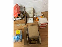 110000 spijkernieten /nailbrads nieuw (110x) - afbeelding 9 van  9