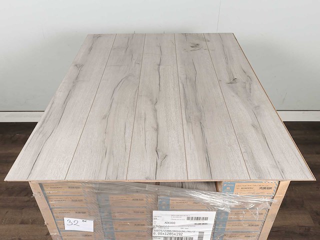 111 m2 laminaat plank - 1285 x 192 x 8 mm - afbeelding 3 van  4
