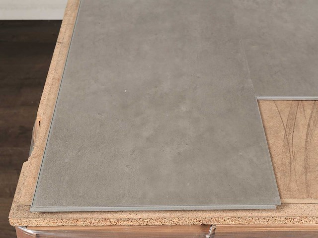 111 m2 pvc click tegel - 610 x 305 x 4 mm - afbeelding 2 van  4