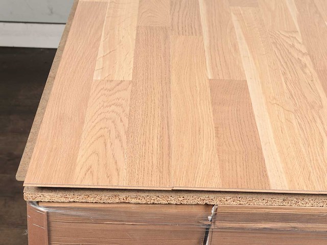 112 m2 laminaat plank - 1383 x 193 x 8 mm - afbeelding 2 van  4