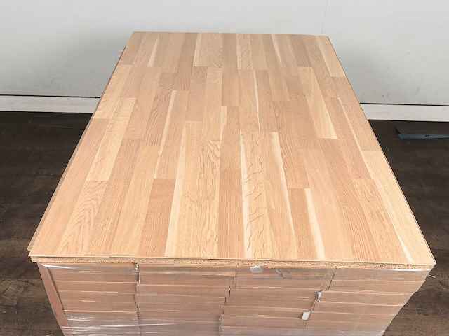 112 m2 laminaat plank - 1383 x 193 x 8 mm - afbeelding 3 van  4