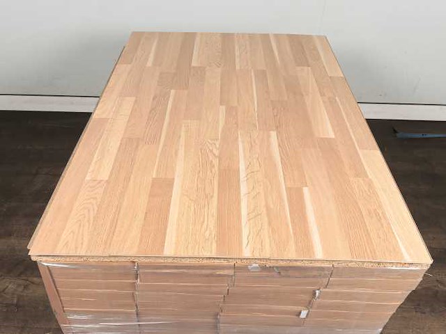 112 m2 laminaat plank - 1383 x 193 x 8 mm - afbeelding 3 van  4