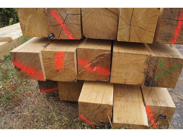 1,13 m³ eiken balken 200x200 - afbeelding 3 van  4