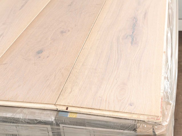 115 m2 parket eiken xl mutliplank - 1900 x 190 x 14 mm - afbeelding 1 van  2