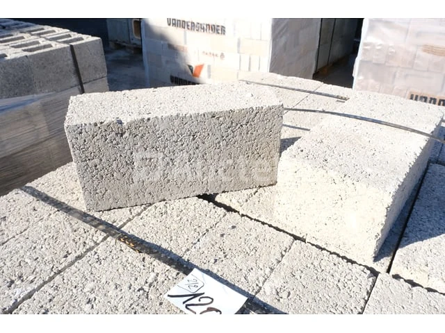 115 massieve blokken van 14 cm dik - afbeelding 3 van  3
