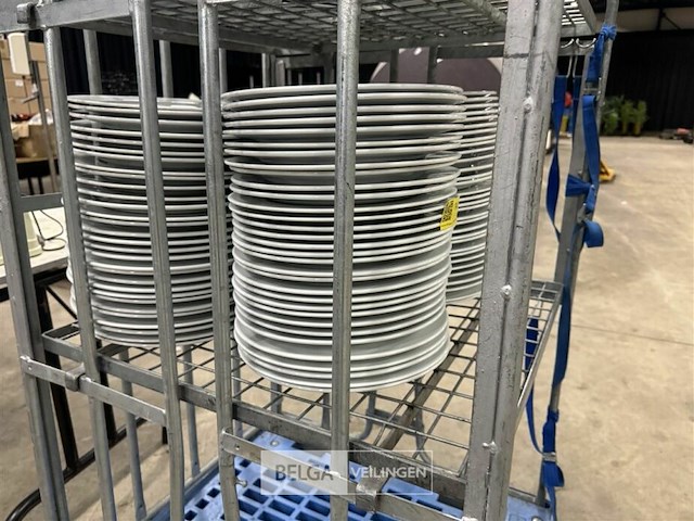 ± 115 platte borden - afbeelding 2 van  4