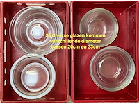 116x diverse witte stenen en glazen schalen en kommen (116x) - afbeelding 1 van  11