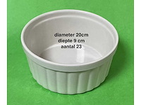 116x diverse witte stenen en glazen schalen en kommen (116x) - afbeelding 6 van  11