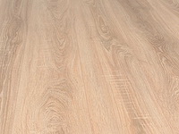 117 m2 laminaat plank - 1383 x 193 x 8 mm - afbeelding 1 van  4