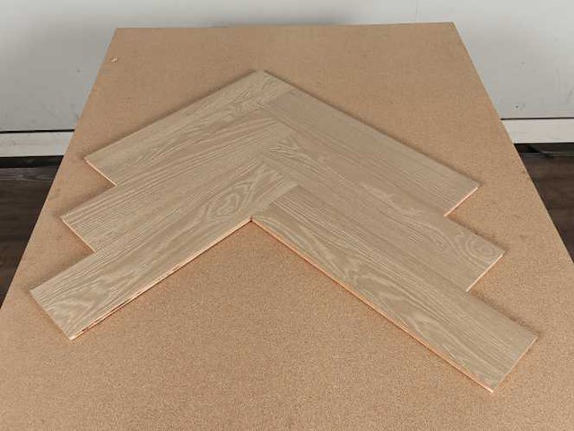 117 m2 parket eiken visgraat multiplank - 508 x 127 x 14 mm - afbeelding 3 van  4