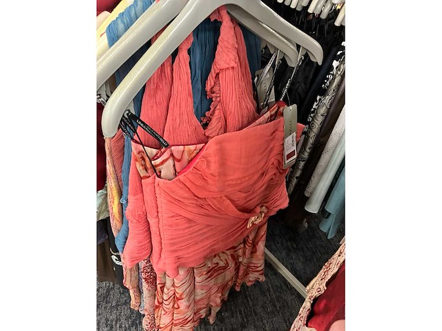 118 diverse cocktailjurken/sets (totaalprijs) - afbeelding 39 van  105