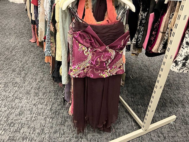 118 diverse cocktailjurken/sets (totaalprijs) - afbeelding 40 van  105