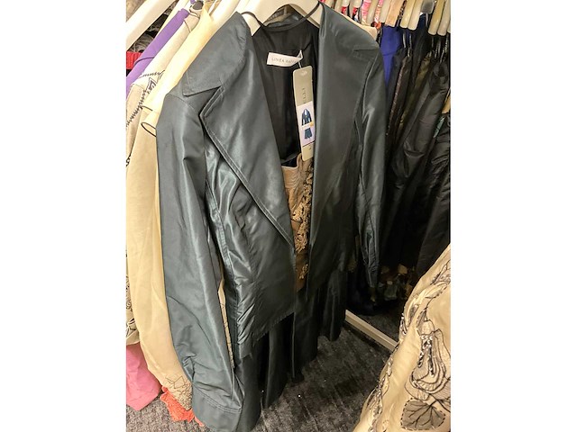 118 diverse cocktailjurken/sets (totaalprijs) - afbeelding 52 van  105