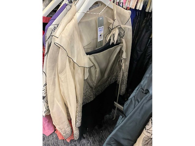 118 diverse cocktailjurken/sets (totaalprijs) - afbeelding 53 van  105