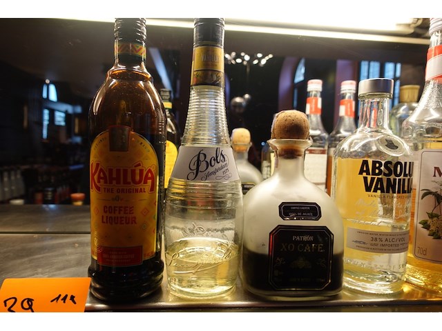 11x diverse flessen jenever - afbeelding 2 van  4