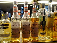 11x diverse flessen jenever - afbeelding 3 van  4