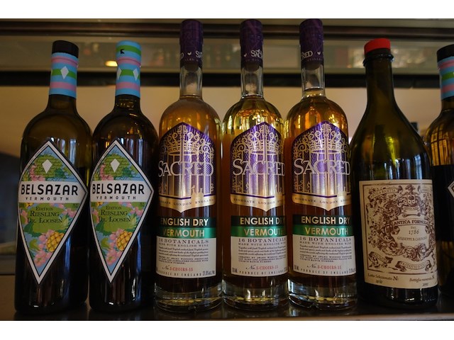 11x diverse flessen vermouth - afbeelding 2 van  3