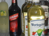 11x fles sterke drank, wo. 1x limoncello pallini 70cl, 1x coebergh classic 70cl, 3x wortegemsen 1l, 1x ketel 1 jenever 1l, barlow 70cl - afbeelding 2 van  4