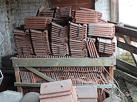 11x pallet diverse dakpannen - afbeelding 5 van  9