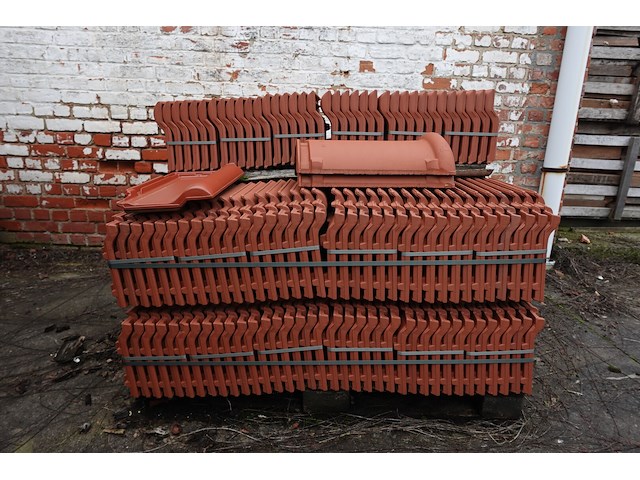 11x pallet diverse dakpannen - afbeelding 9 van  9