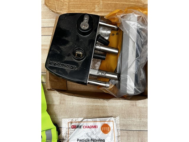 11x prentkaart ,20x kledij en toestellen - afbeelding 20 van  33