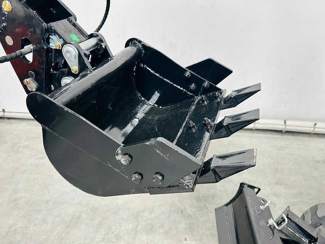 12-2025 - ht20pro - minigraafmachine 2000kg - afbeelding 18 van  22