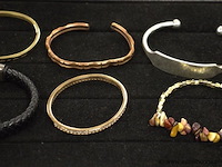 12 diverse armbanden - afbeelding 3 van  4