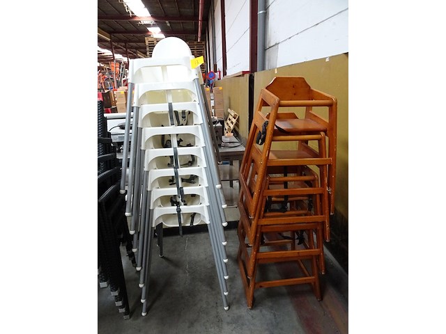 12 diverse kinderstoelen - afbeelding 1 van  3