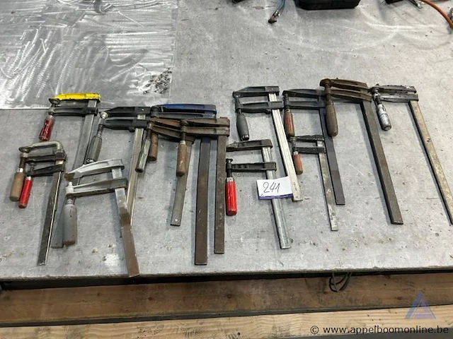 12 diverse lijmklemmen. - afbeelding 1 van  1