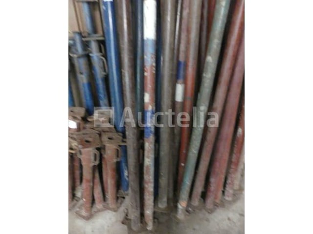 12 diverse rekwisieten - afbeelding 2 van  2