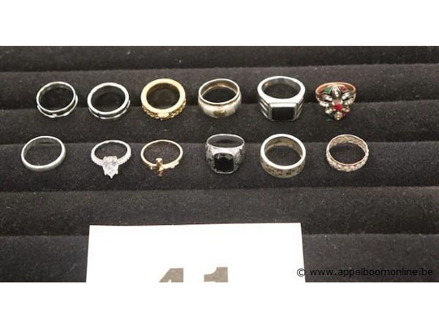 12 diverse ringen - afbeelding 1 van  4